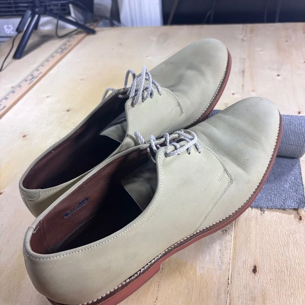 Allen Edmonds Yale Mens 13 AAA Bone Nubuck Derby Shoes Vibram Sole 3321 USA
